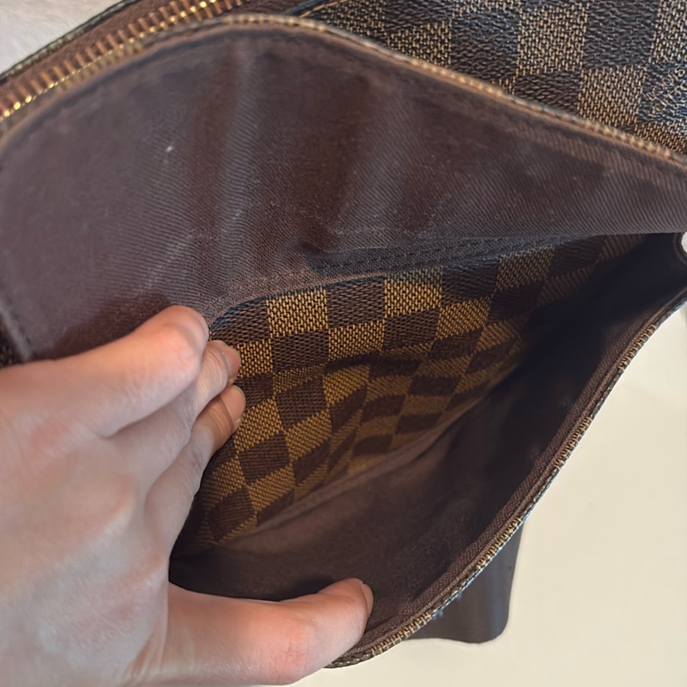 Louis Vuitton Melville LV Crossbody Brown Damier Bag - Picture 7 of 15
